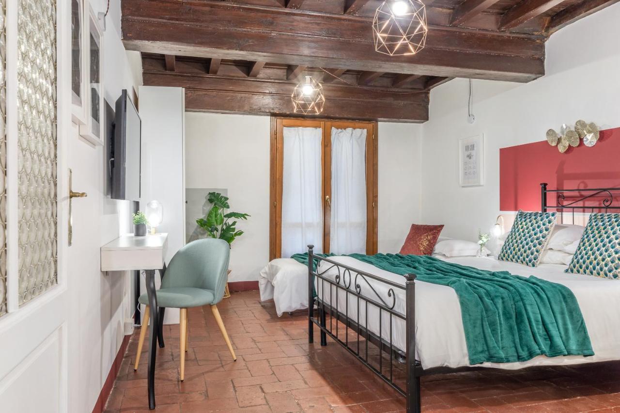 Wine Apartments Florence Ciliegiolo エクステリア 写真